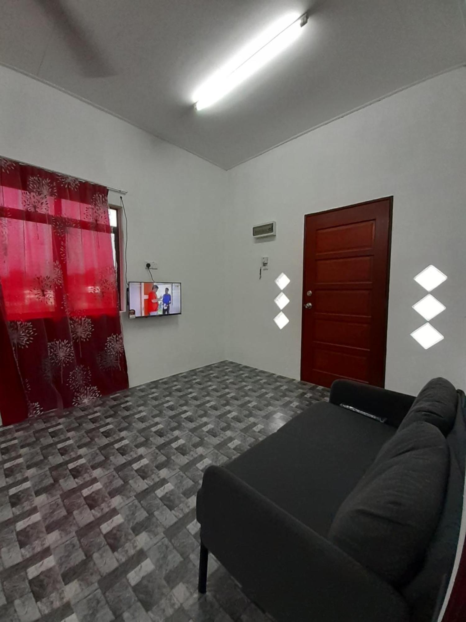 Homestay Idaman B B With 2 Room Aircond 2 Quen Bed And Not Sharing Room -Privacy Kuala Terengganu Extérieur photo