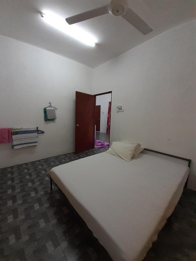Homestay Idaman B B With 2 Room Aircond 2 Quen Bed And Not Sharing Room -Privacy Kuala Terengganu Extérieur photo