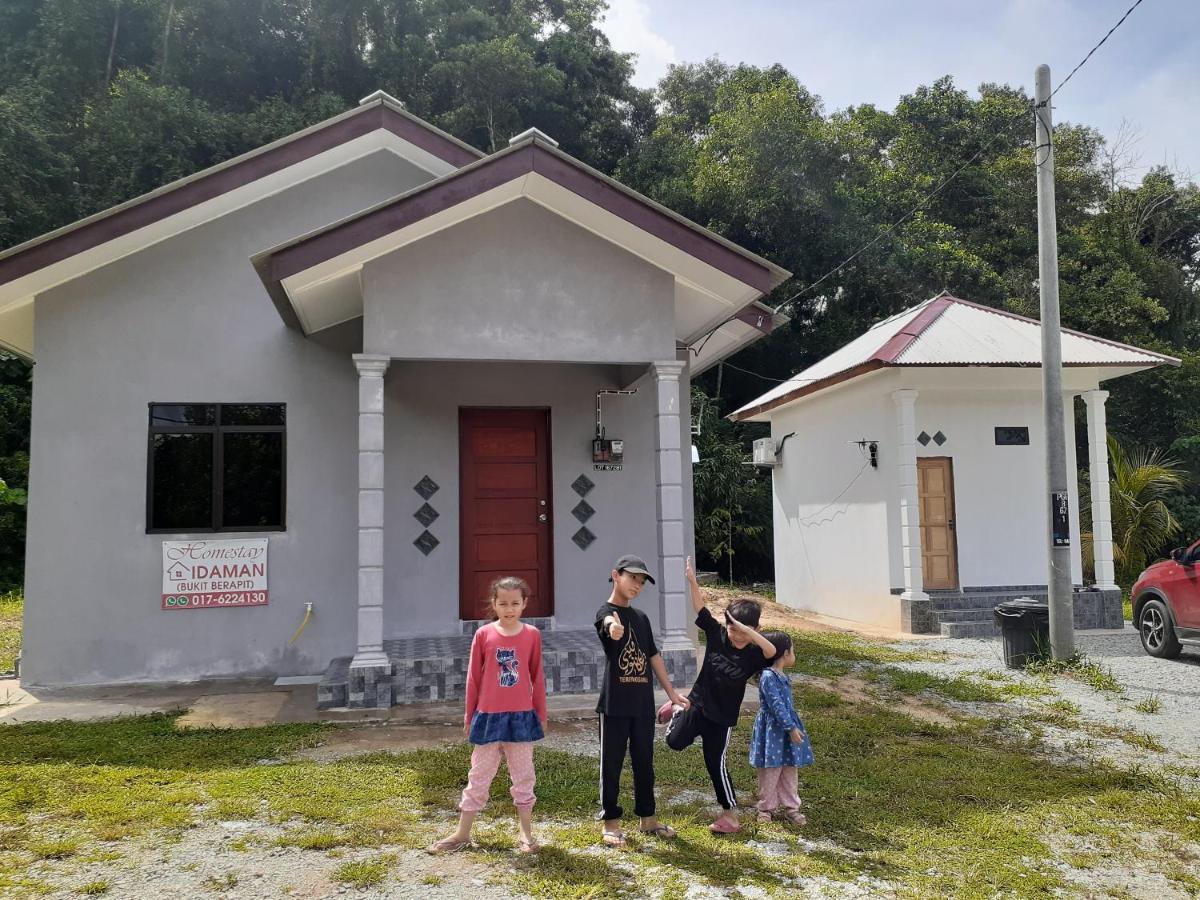 Homestay Idaman B B With 2 Room Aircond 2 Quen Bed And Not Sharing Room -Privacy Kuala Terengganu Extérieur photo