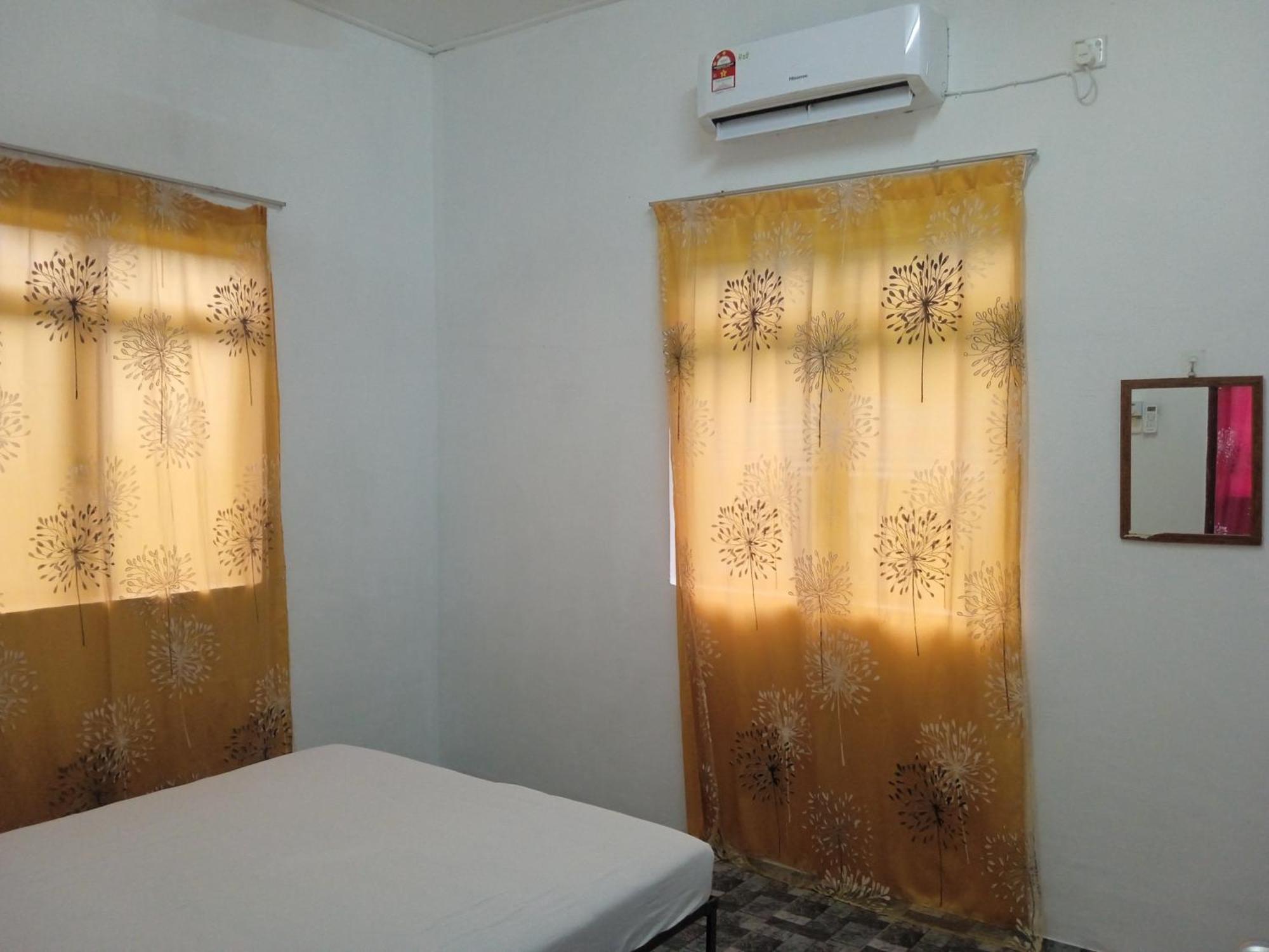 Homestay Idaman B B With 2 Room Aircond 2 Quen Bed And Not Sharing Room -Privacy Kuala Terengganu Extérieur photo